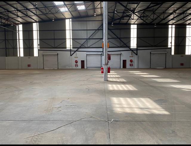 5,965M² WAREHOUSE FOR SALE IN GOSFORTH PARK